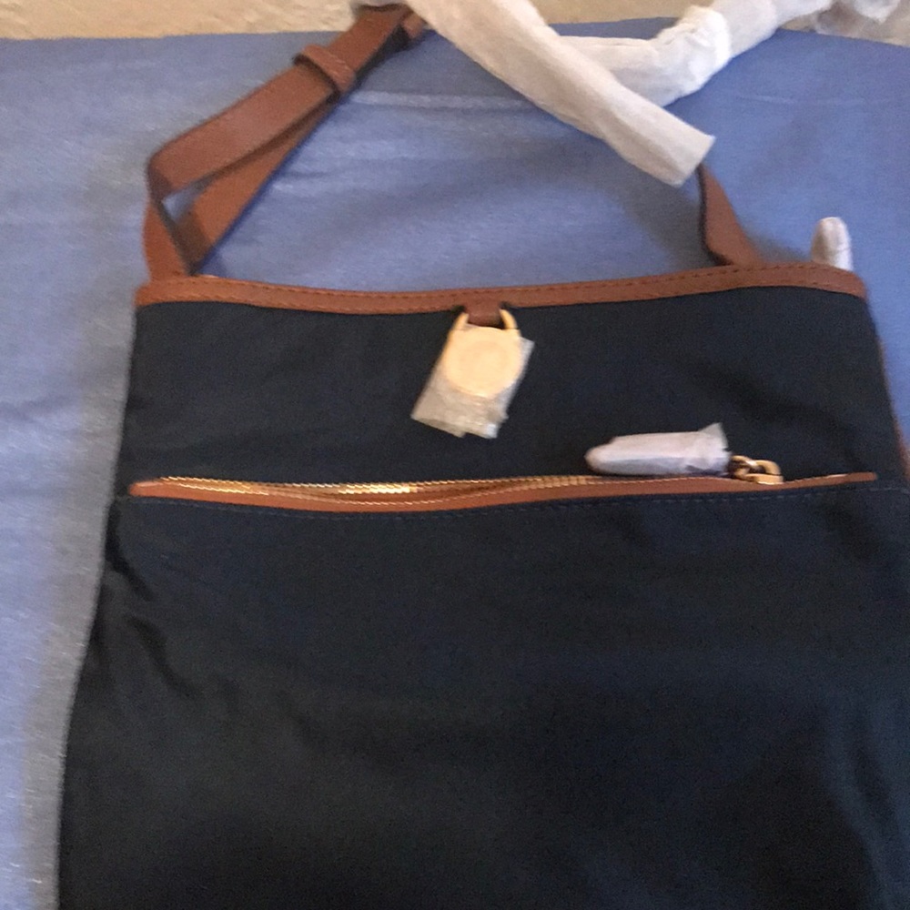 Micheal Khors crossbody bag